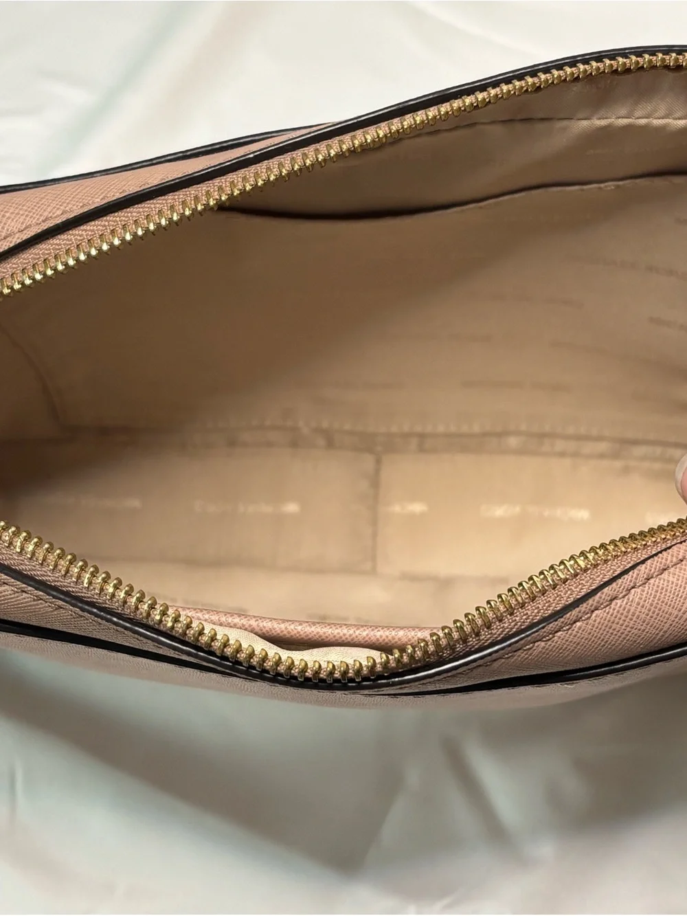 Michael Kors Jet Set Pink Saffiano Leather Crossbody Camera Bag Gold Chain